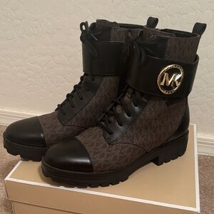 Michael Kors Black and Brown Lace-Up Boots